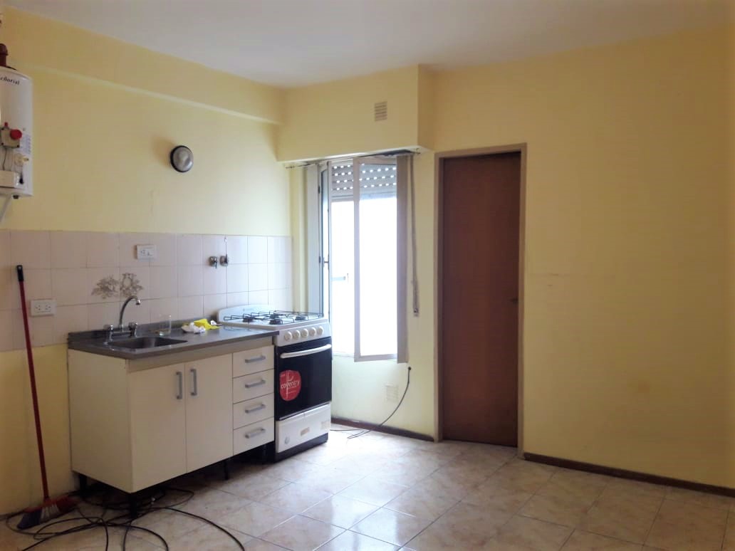 Departamento en AV. CORRIENTES 6000
