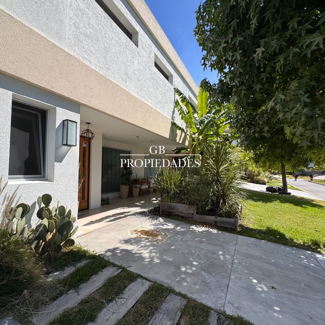 VENTA DE CASA EN Pilar - Ayres Plaza - 43
