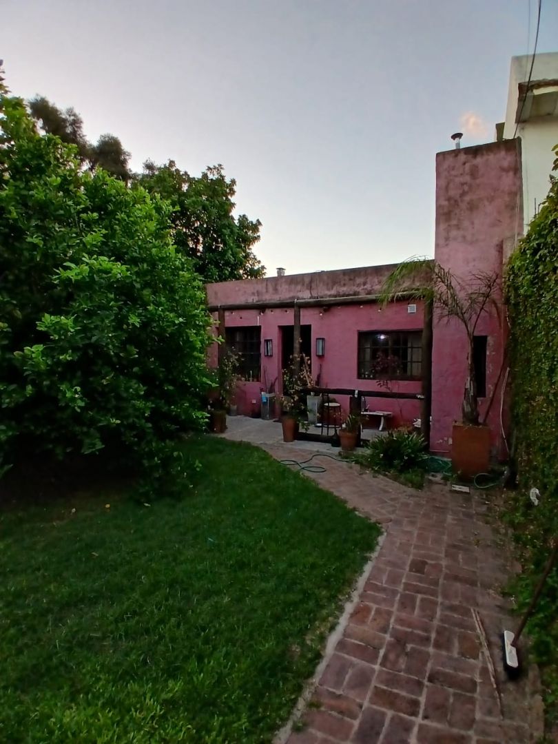 Casa en FLORES, VENANCIO 200
