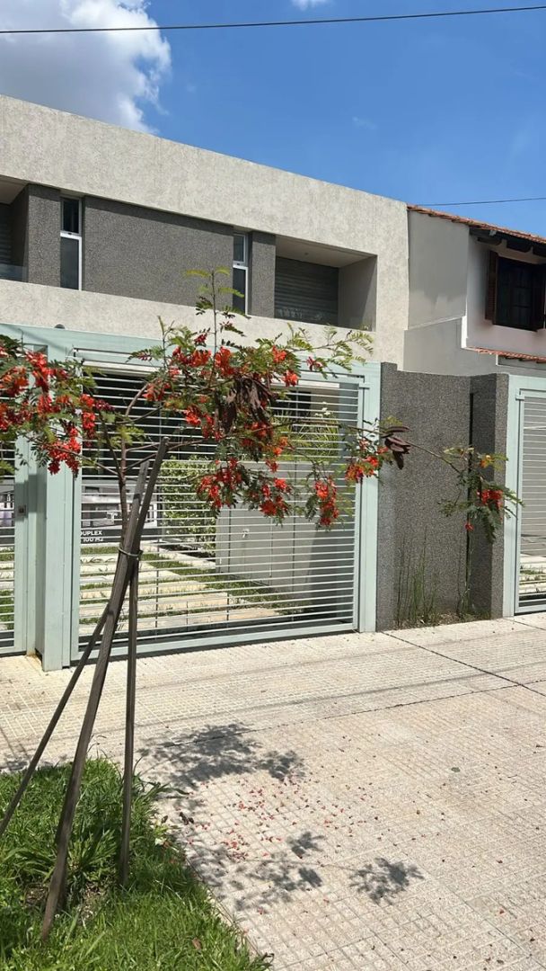 Casa en Hipólito Boucha