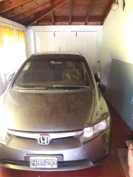 VENTA DE CASA EN G.B.A. Zona Sur - Almirante Brown - 27