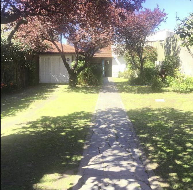 VENTA DE CASA EN G.B.A. Zona Sur - Almirante Brown - 29