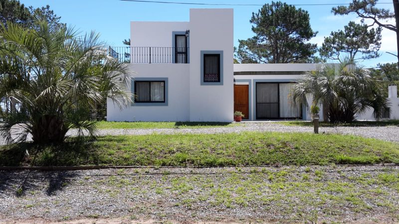 Casa EN ALQUILER TEMPORARIO