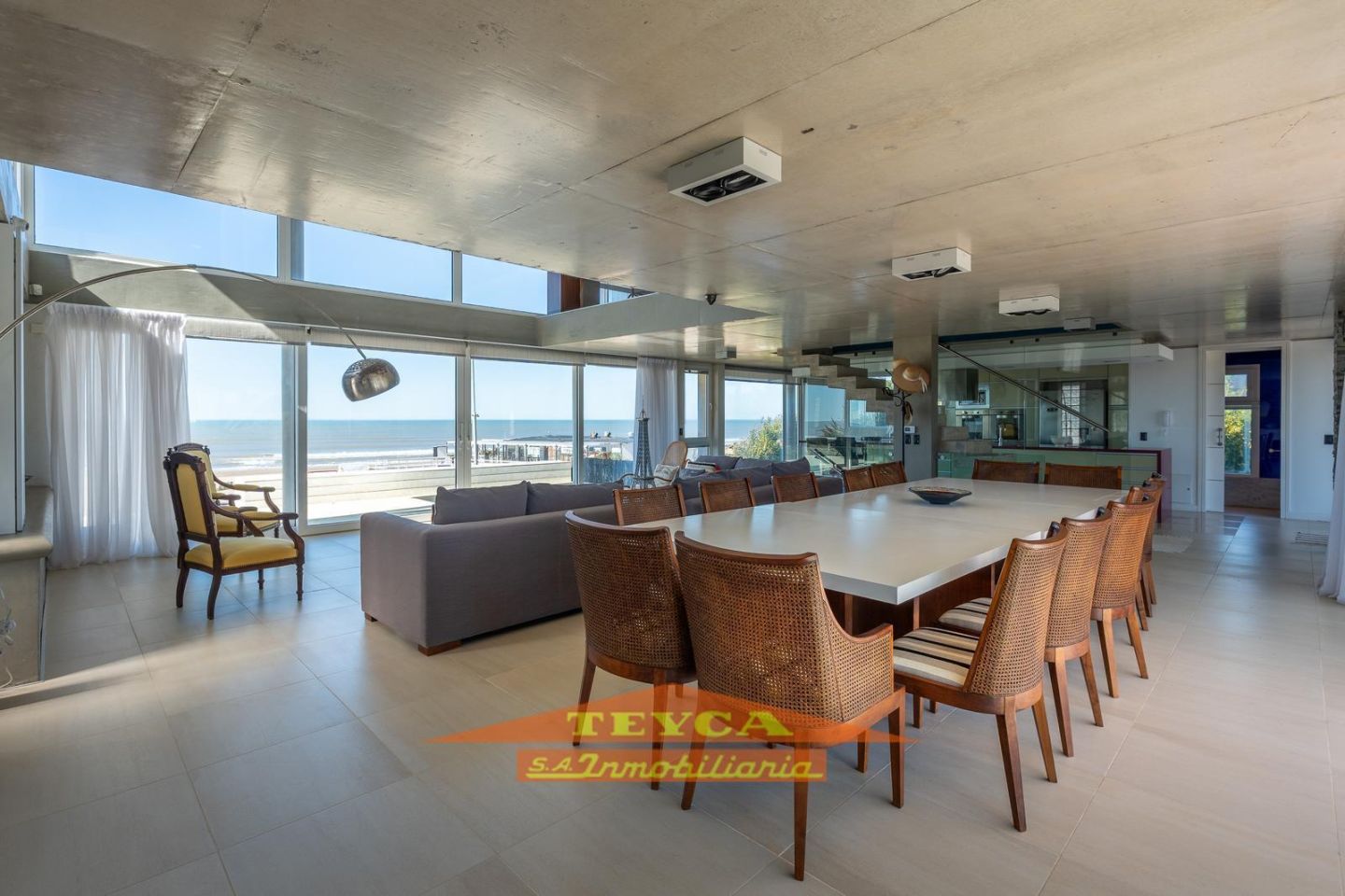 Casa en venta  6 ambientes
