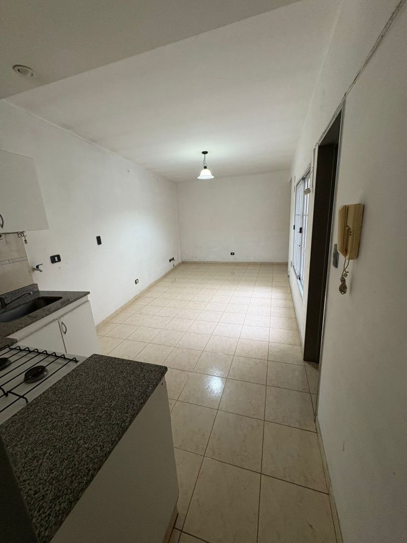 ALQUILER DE DEPARTAMENTO EN Tres de Febrero - Ciudadela - 3