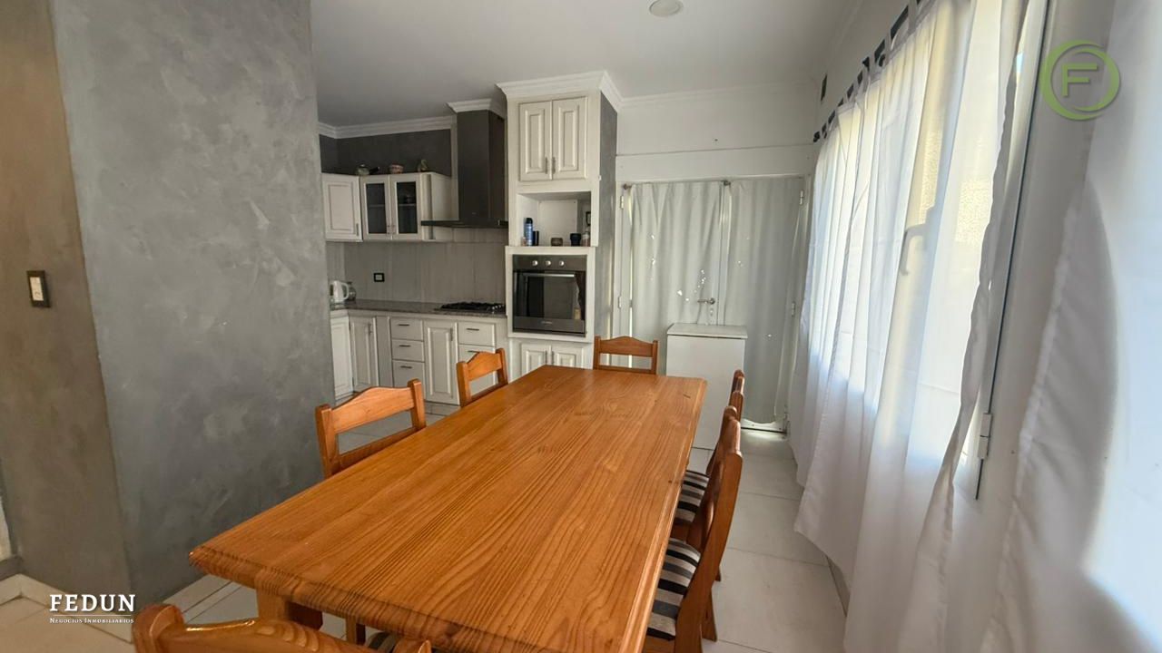 ALQUILER DE CASA EN Neuquén - Garcia Bayon - 2