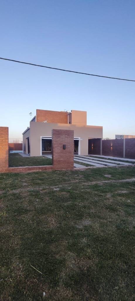 VENTA DE CASA EN Pujato Norte - 2