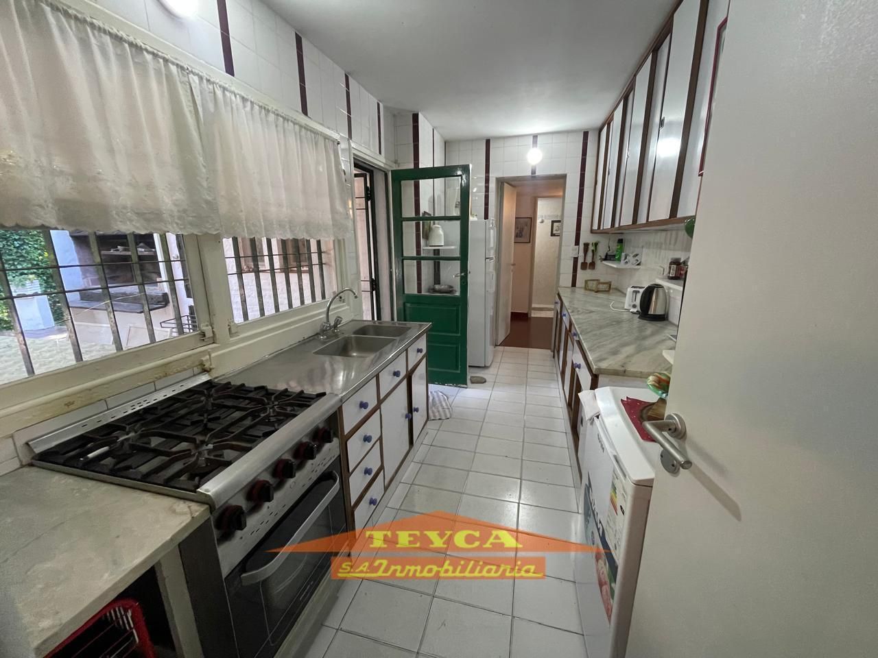 Casa en venta Lasalle 5 ambientes