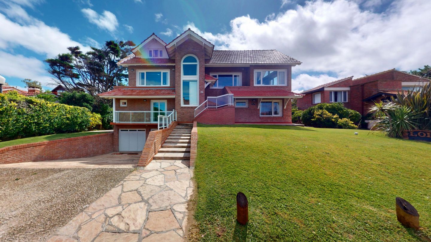 VENTA DE CASA EN Pinamar - Centro - 45