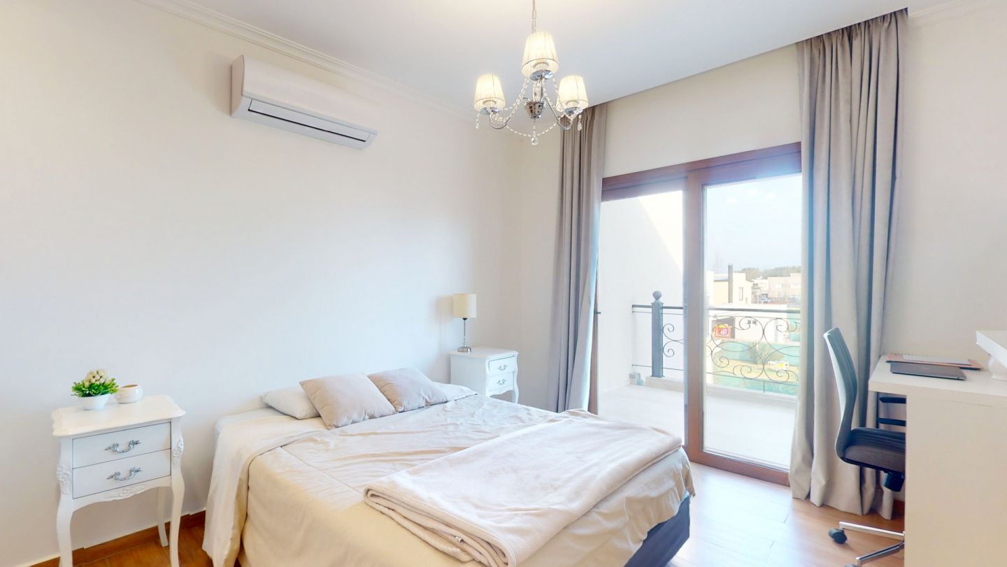 VENTA DE CASA EN La Plata - City Bell - 32