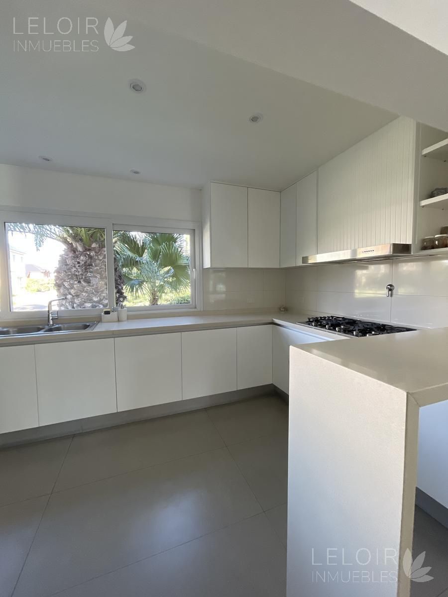 Casa en Venta en Ituzaingo, G.B.A. Zona Oeste