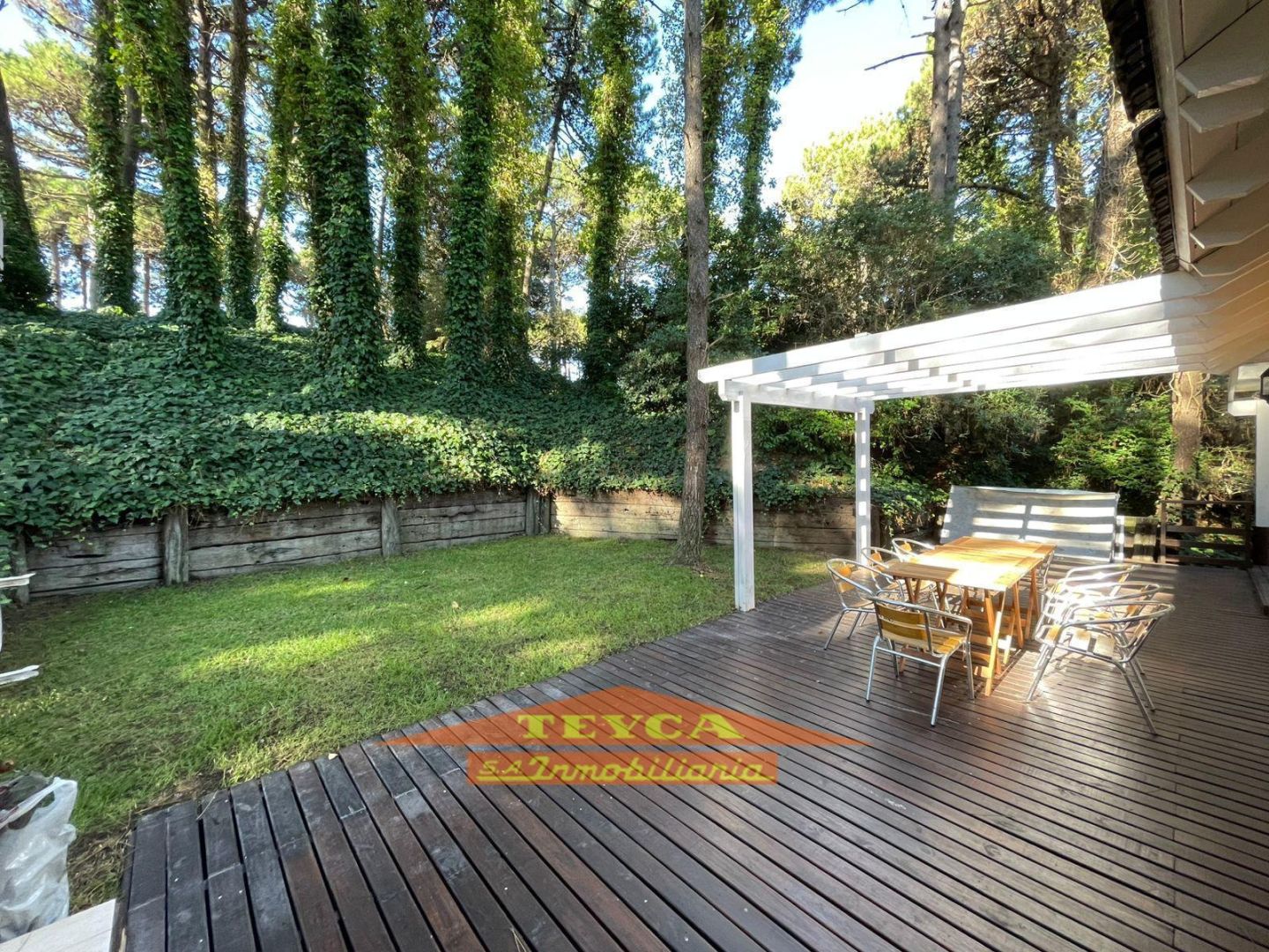Casa en venta Lasalle 5 ambientes