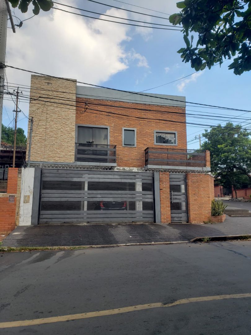 Casa en venta Obrero 3 ambientes