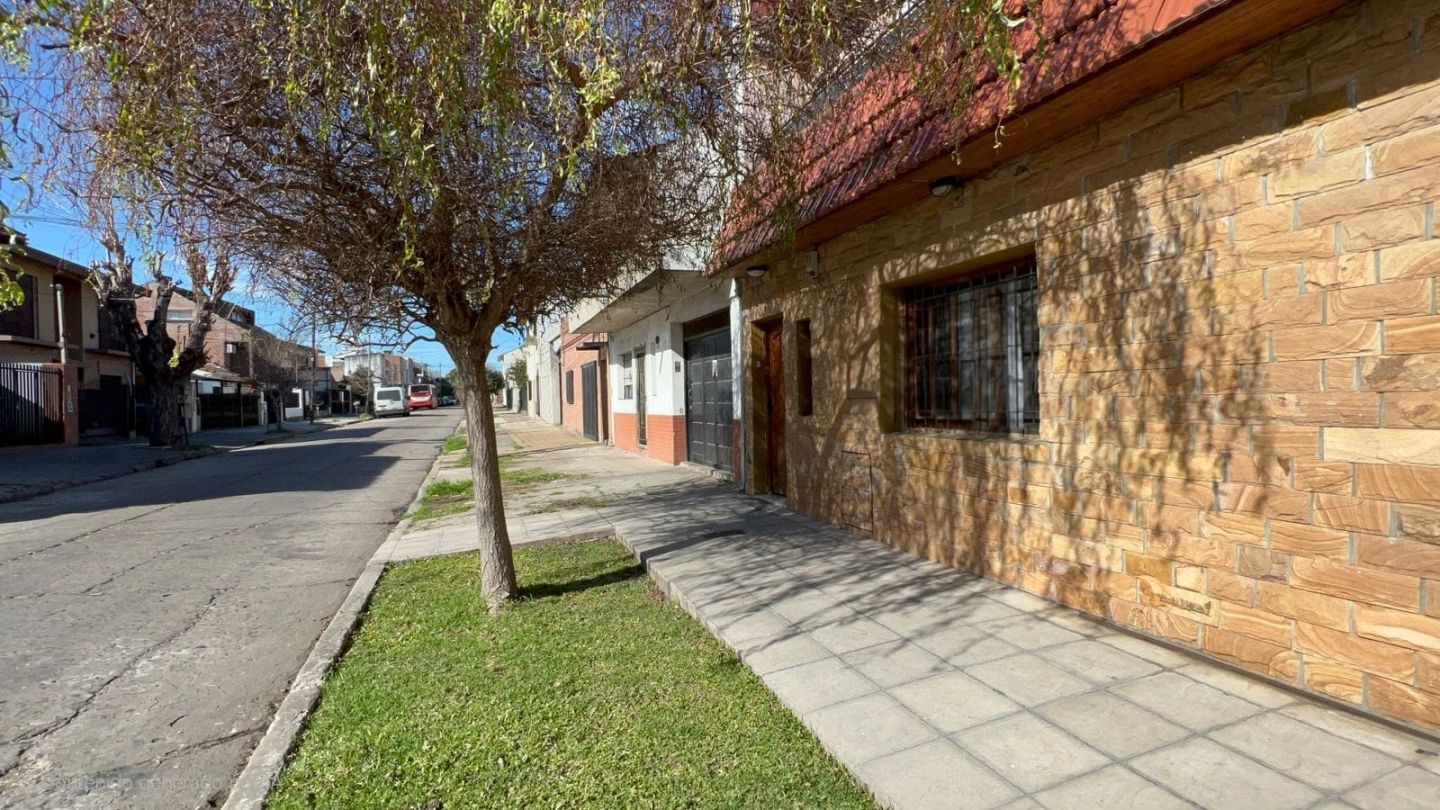 Casa en Venta en General San Martin, G.B.A. Zona Norte