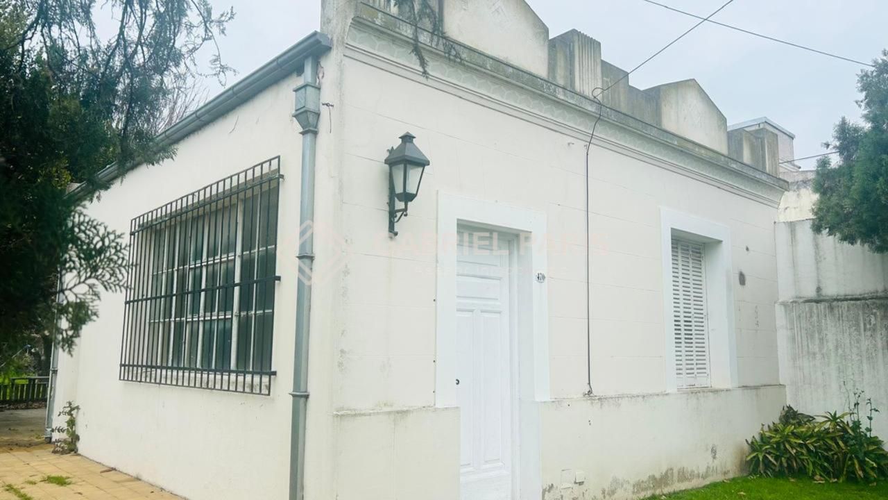 Casa en primera junta 300