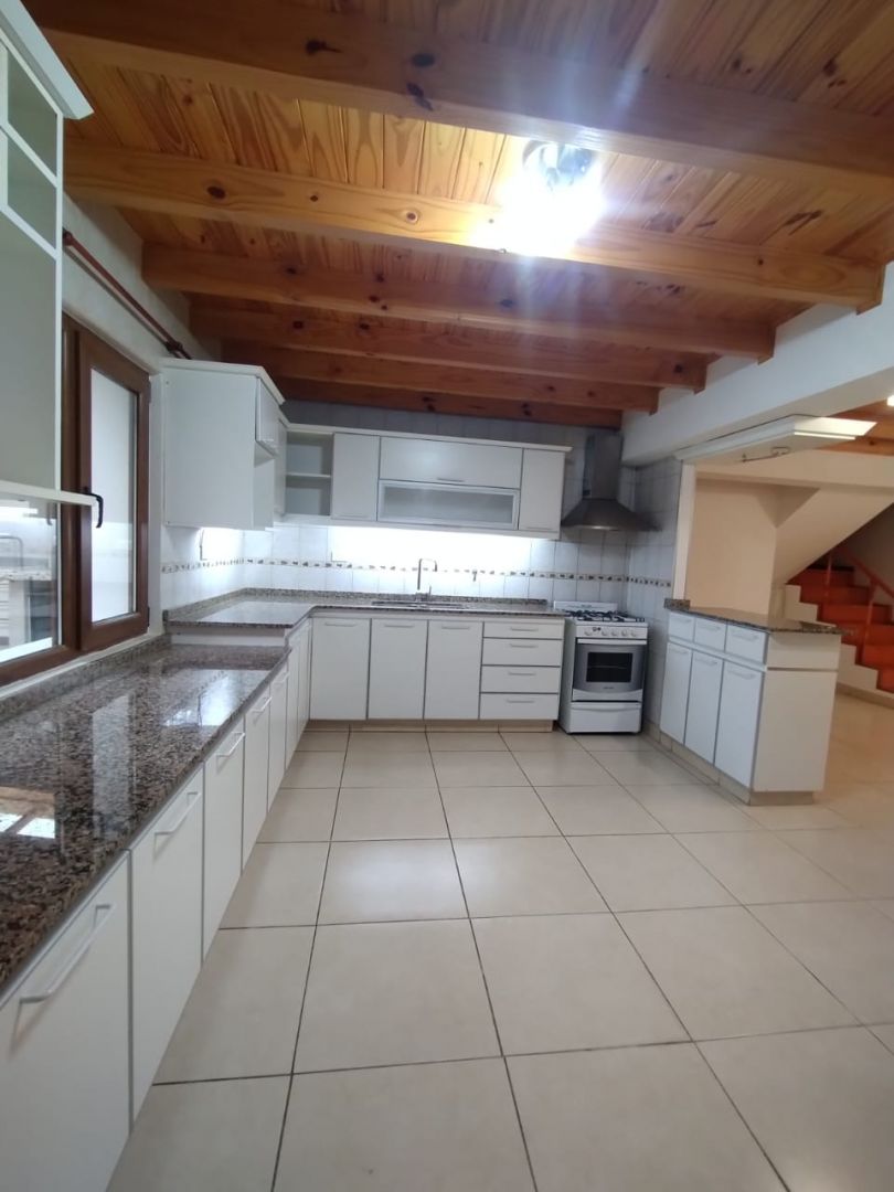Casa EN ALQUILER