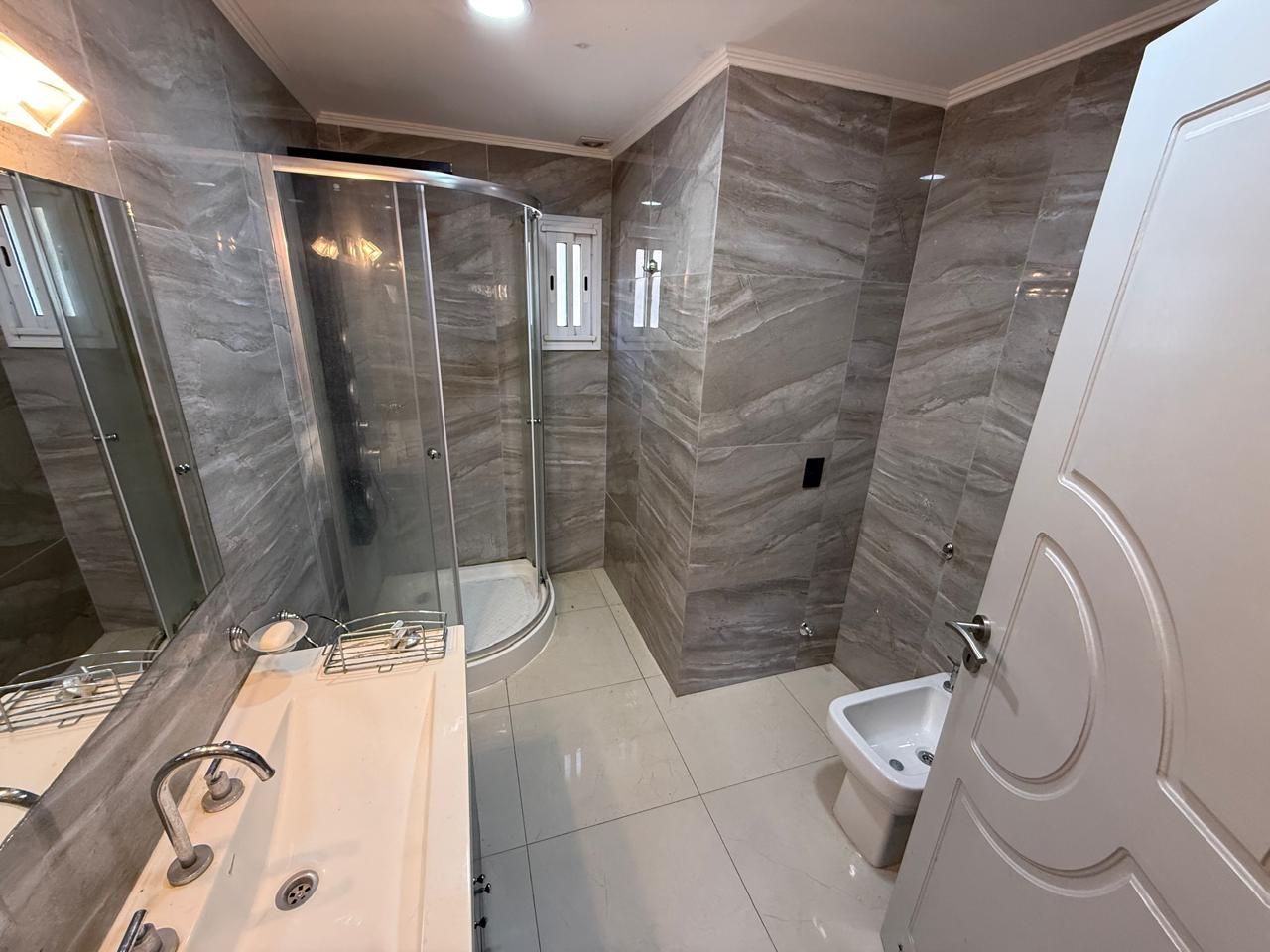 Casa EN VENTA Y ALQUILER