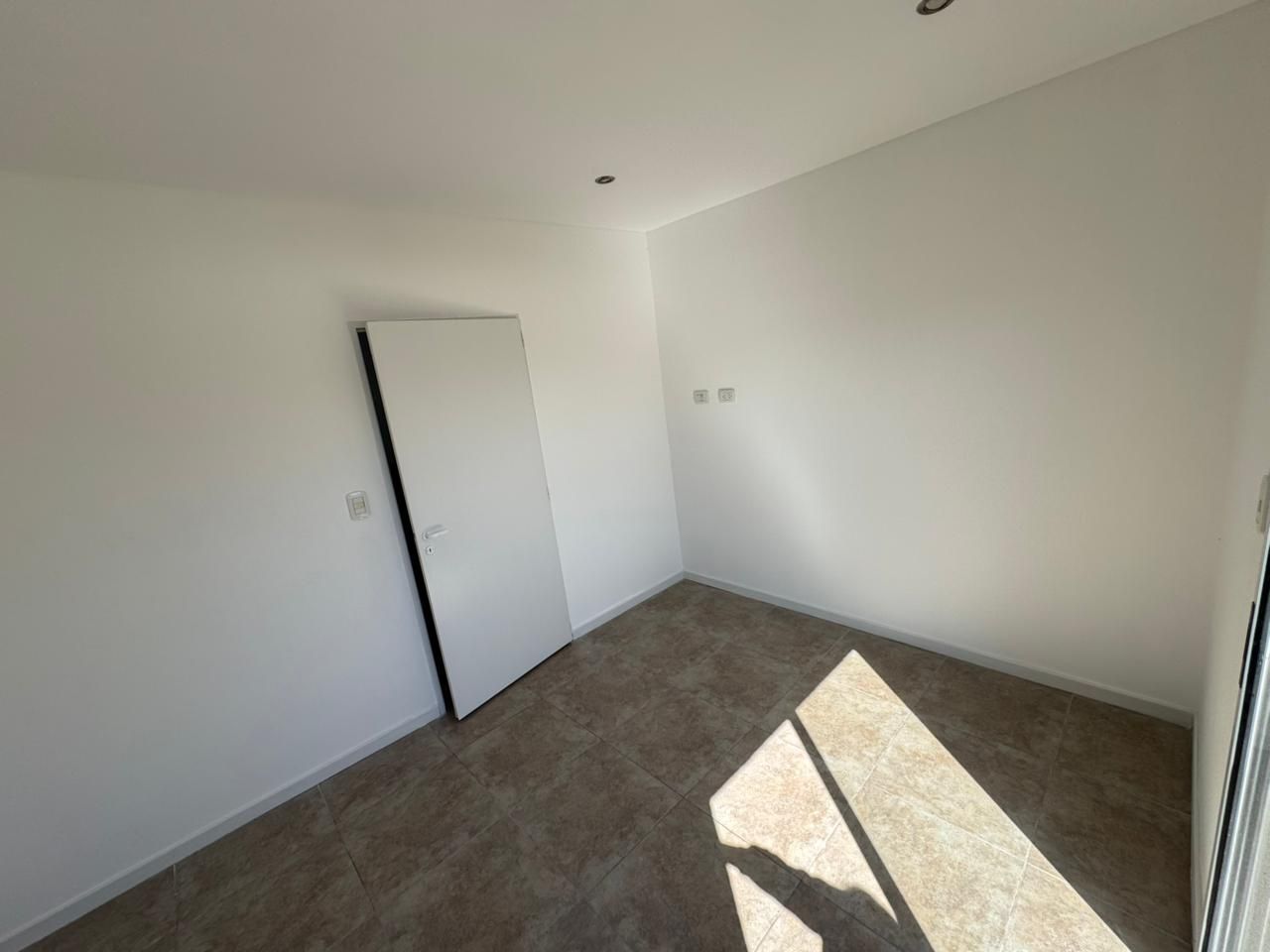VENTA DE CASA EN José C Paz - 19
