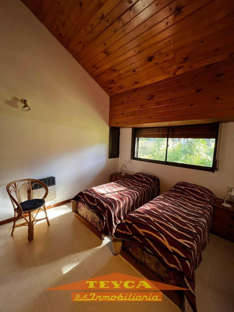 Casa en venta Lasalle 4 ambientes