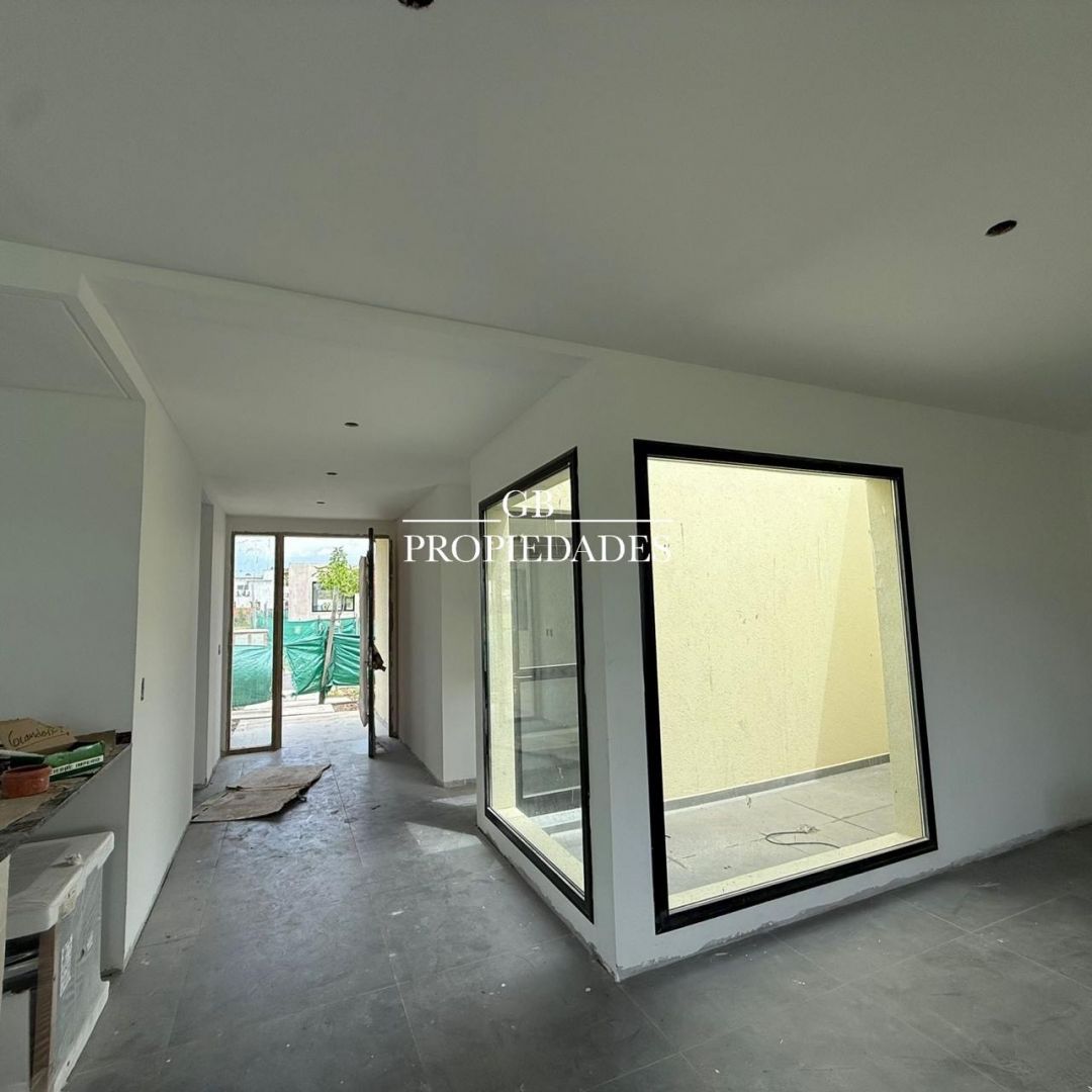 VENTA DE CASA EN Pilar - Santa Sofia - 13