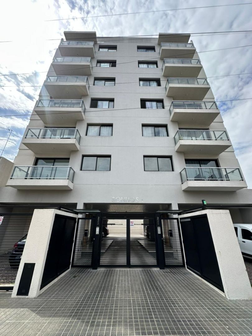 VENTA DE DEPARTAMENTO EN Hurlingham - Villa Tesei - 1