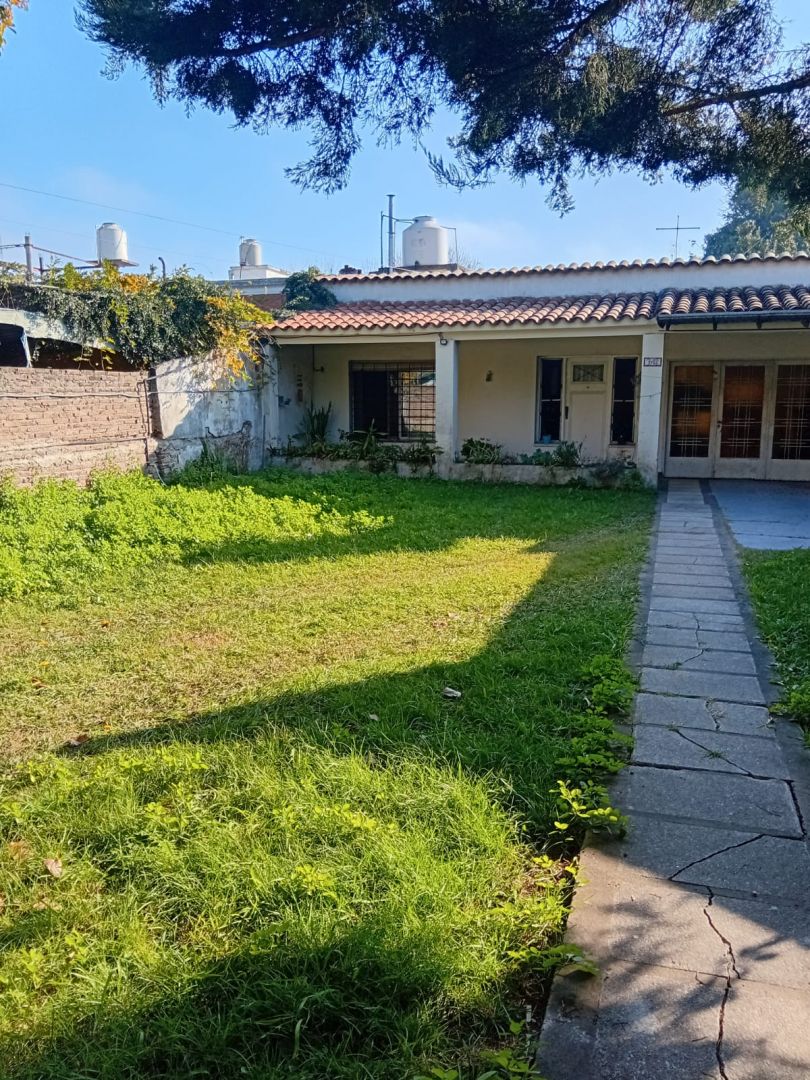 Casa en PRESIDENTE ORTIZ 3700