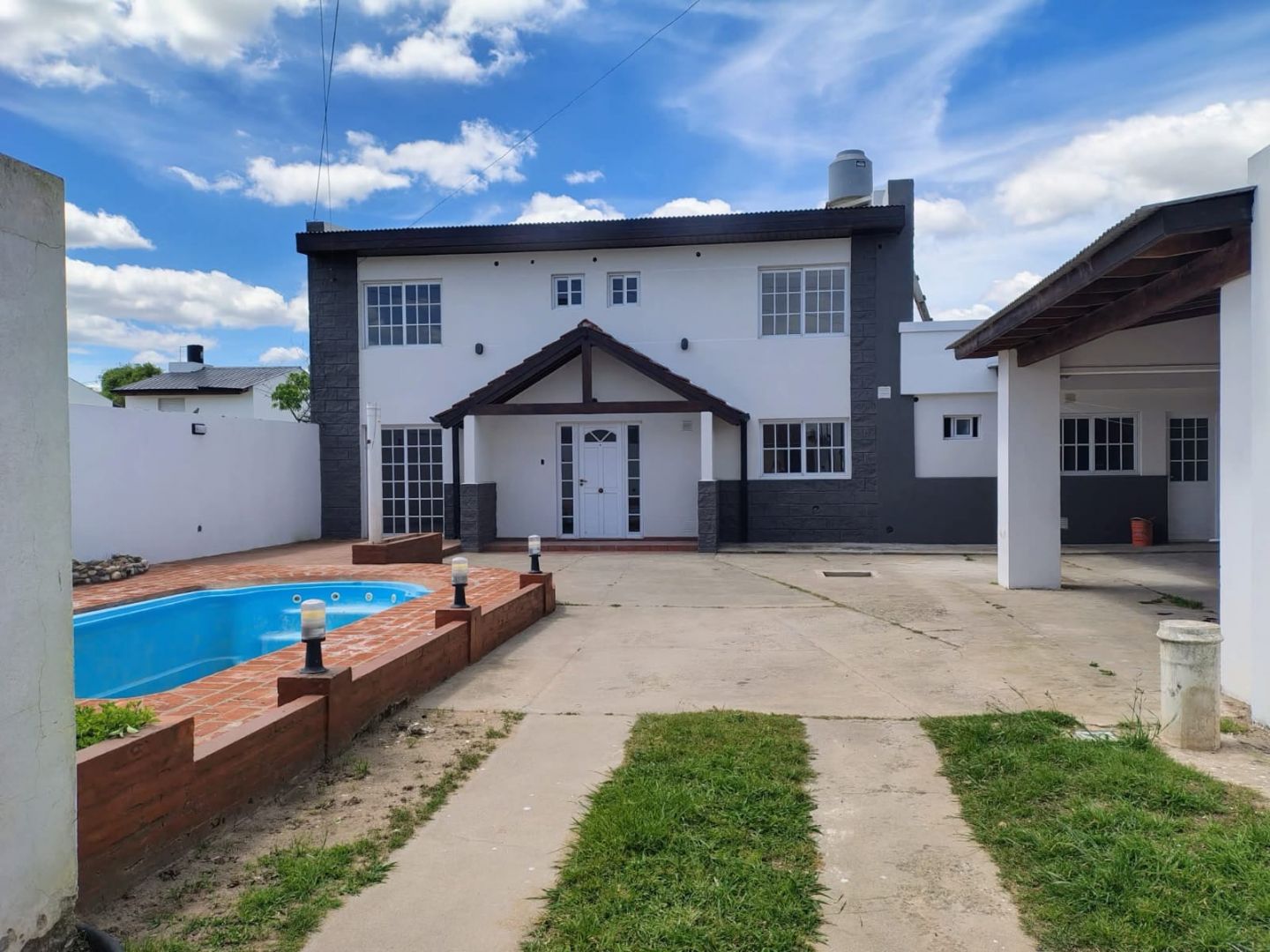 VENTA DE CASA EN Balcarce - Balcarce - 1