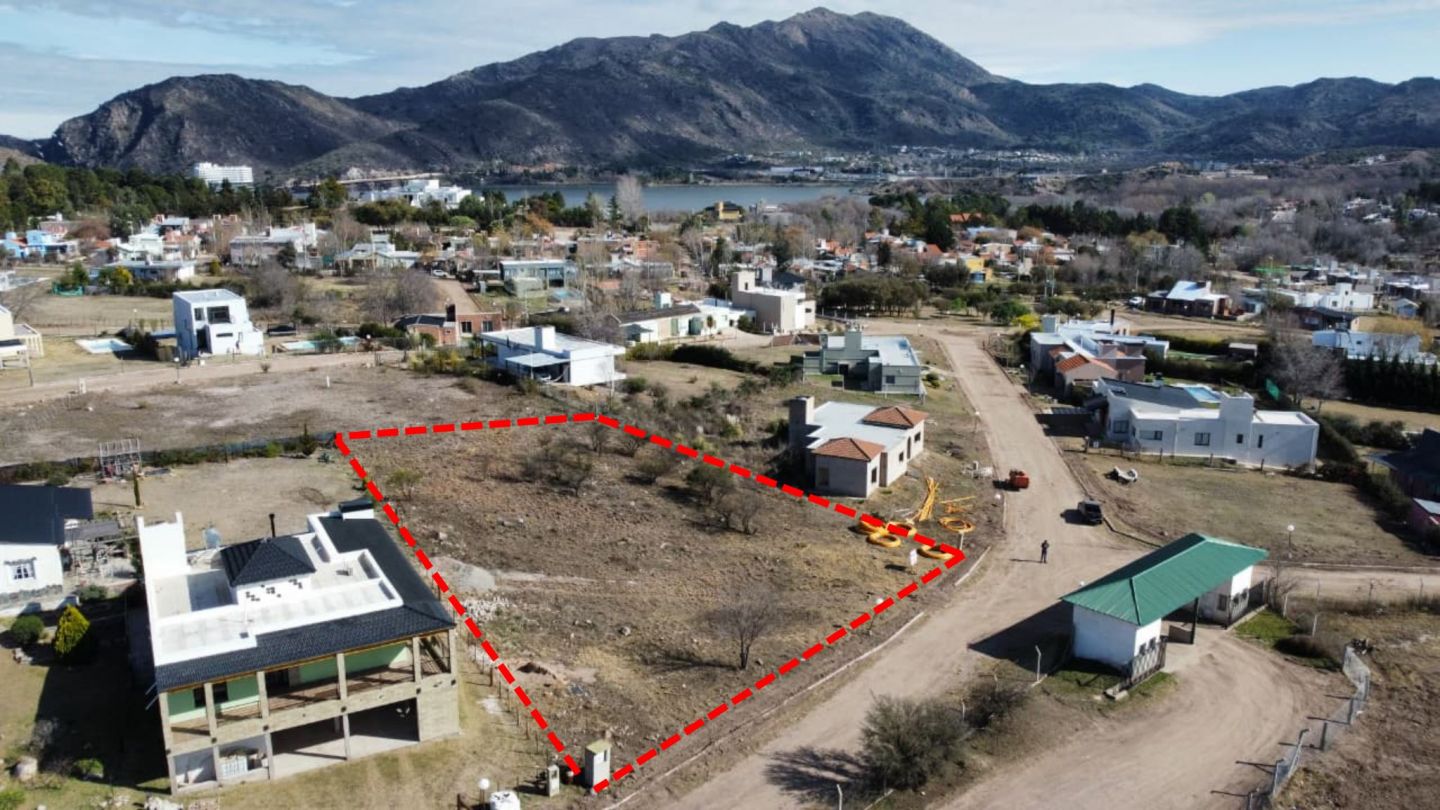 Lote en ENTRADA A1