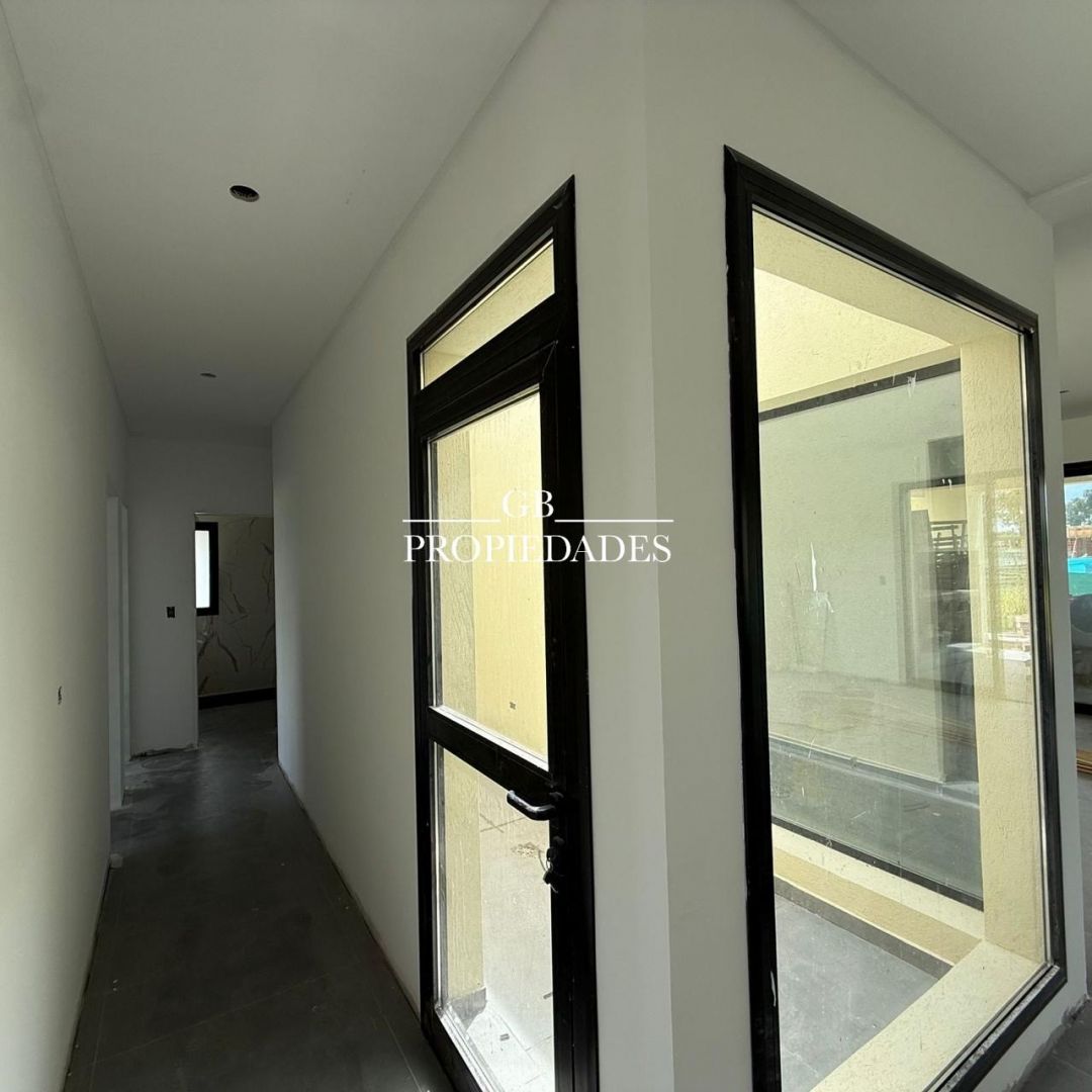 VENTA DE CASA EN Pilar - Santa Sofia - 15