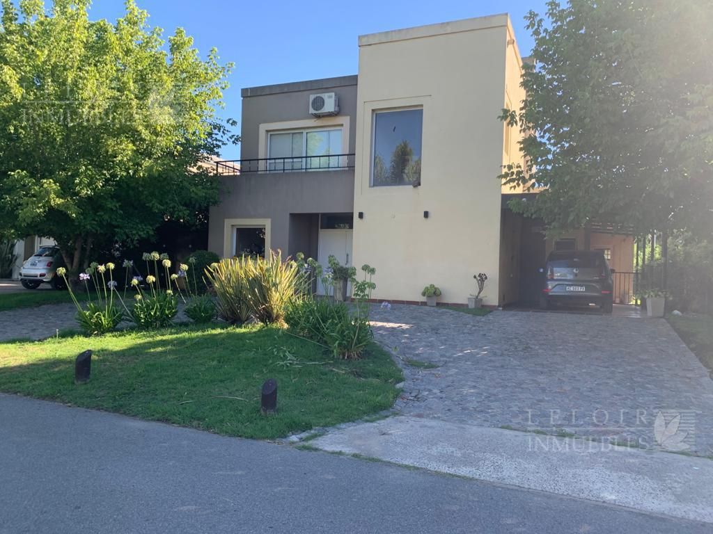 Casa en Venta en Ituzaingo, G.B.A. Zona Oeste
