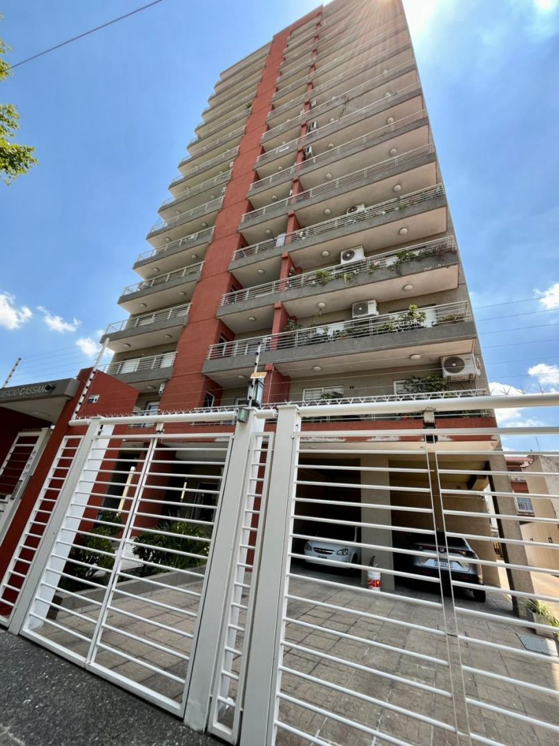 ALQUILER DE DEPARTAMENTO EN Tres de Febrero - Caseros - 2