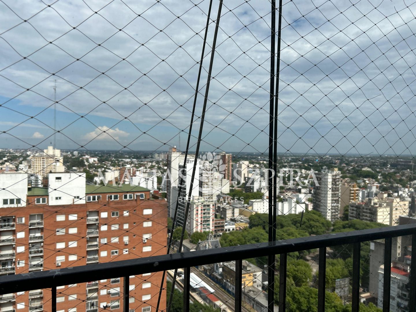 ALQUILER DE DEPARTAMENTO EN La Matanza - Ramos Mejía - 2