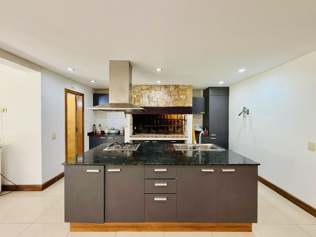 Casa en Venta en Pinamar, Buenos Aires Costa Atlantica