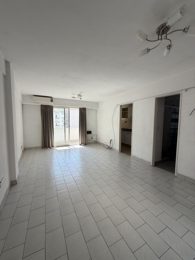 ALQUILER DE DEPARTAMENTO EN Capital Federal - Balvanera - 3