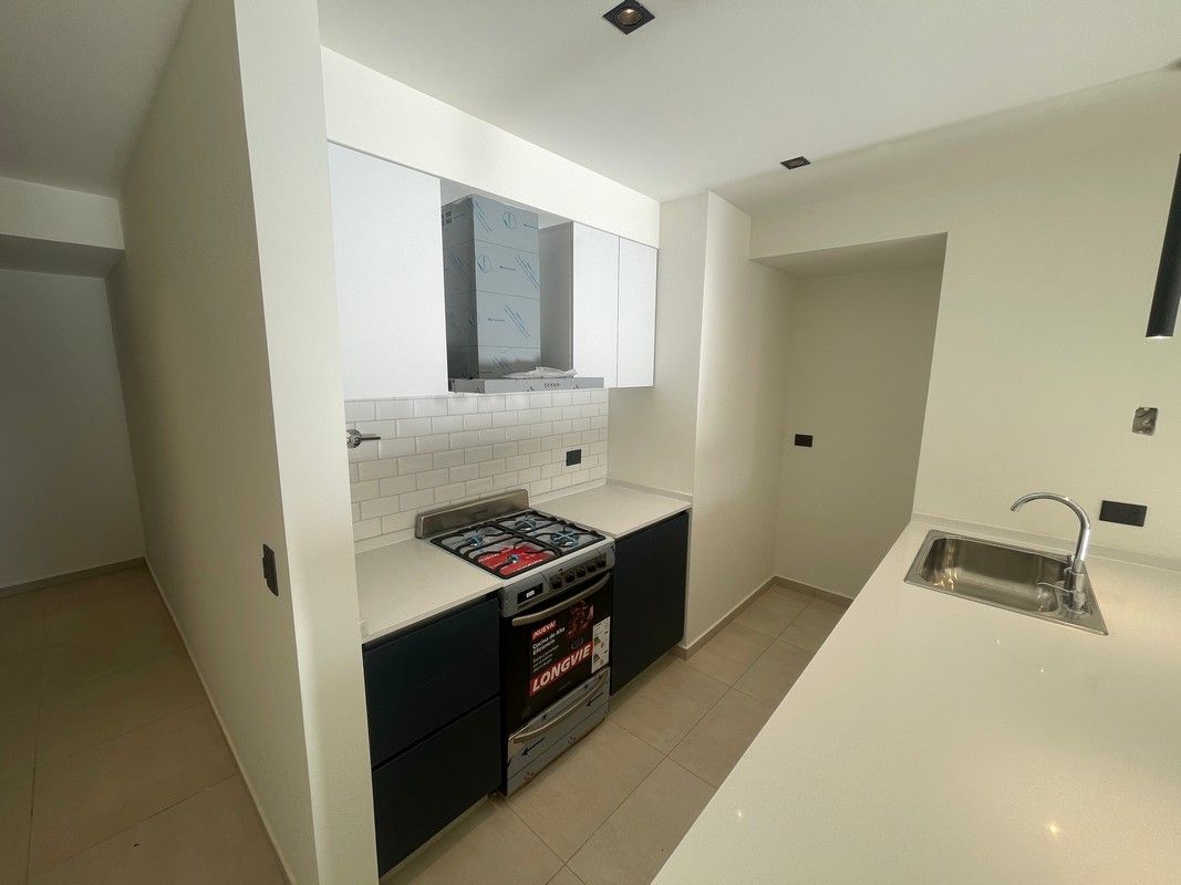 Departamento en Av. RICARDO BALB 400