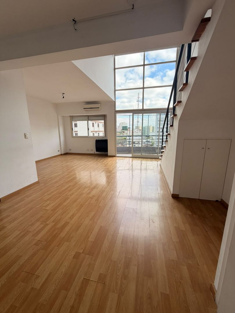 Departamento en BAUNESS 2500