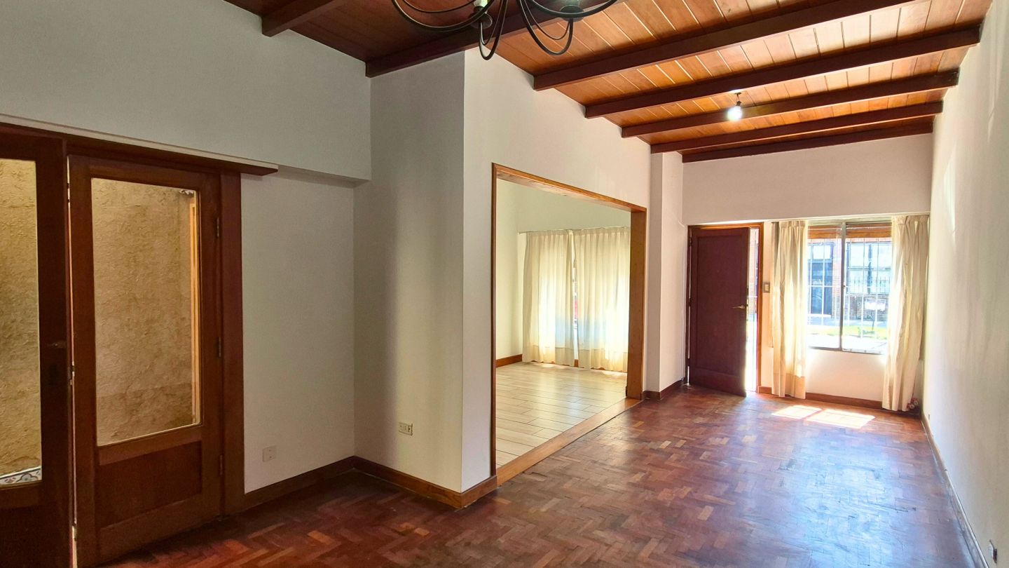 Casa en Venta en General San Martin, G.B.A. Zona Norte