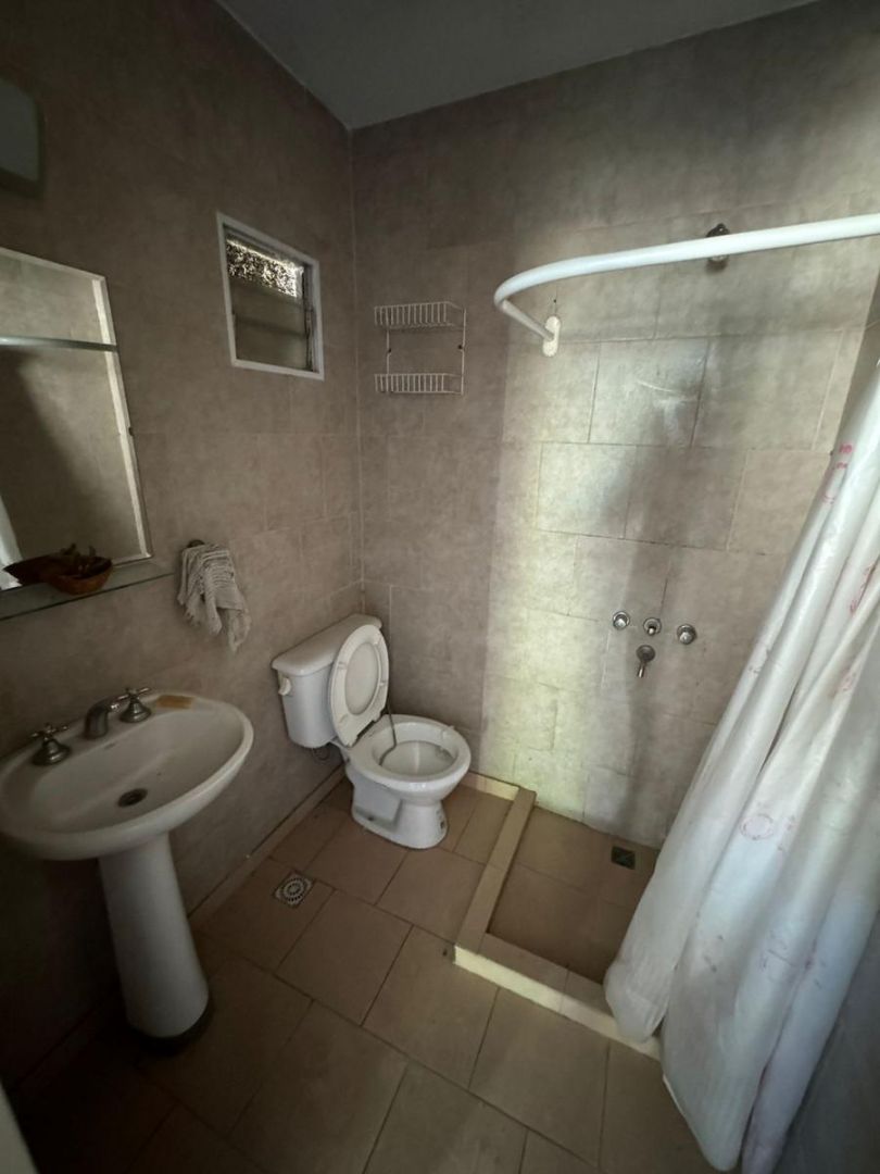 VENTA DE CASA EN G.B.A. Zona Sur - Lomas de Zamora Oeste - 23