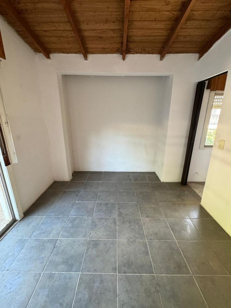 VENTA DE CASA EN G.B.A. Zona Sur - Lomas de Zamora Oeste - 25