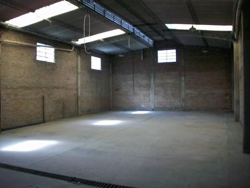 VENTA DE GALPON EN Lomas De Zamora - Llavallol - 1
