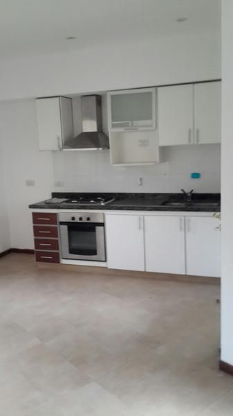VENTA DE CASA EN Almirante Brown - Adrogue - 12