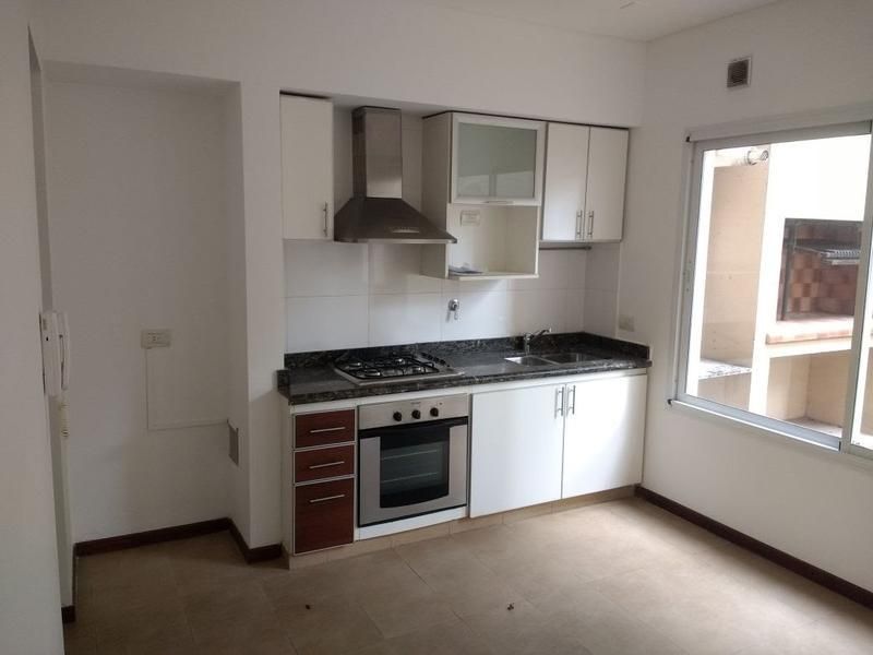 VENTA DE CASA EN Almirante Brown - Adrogue - 8