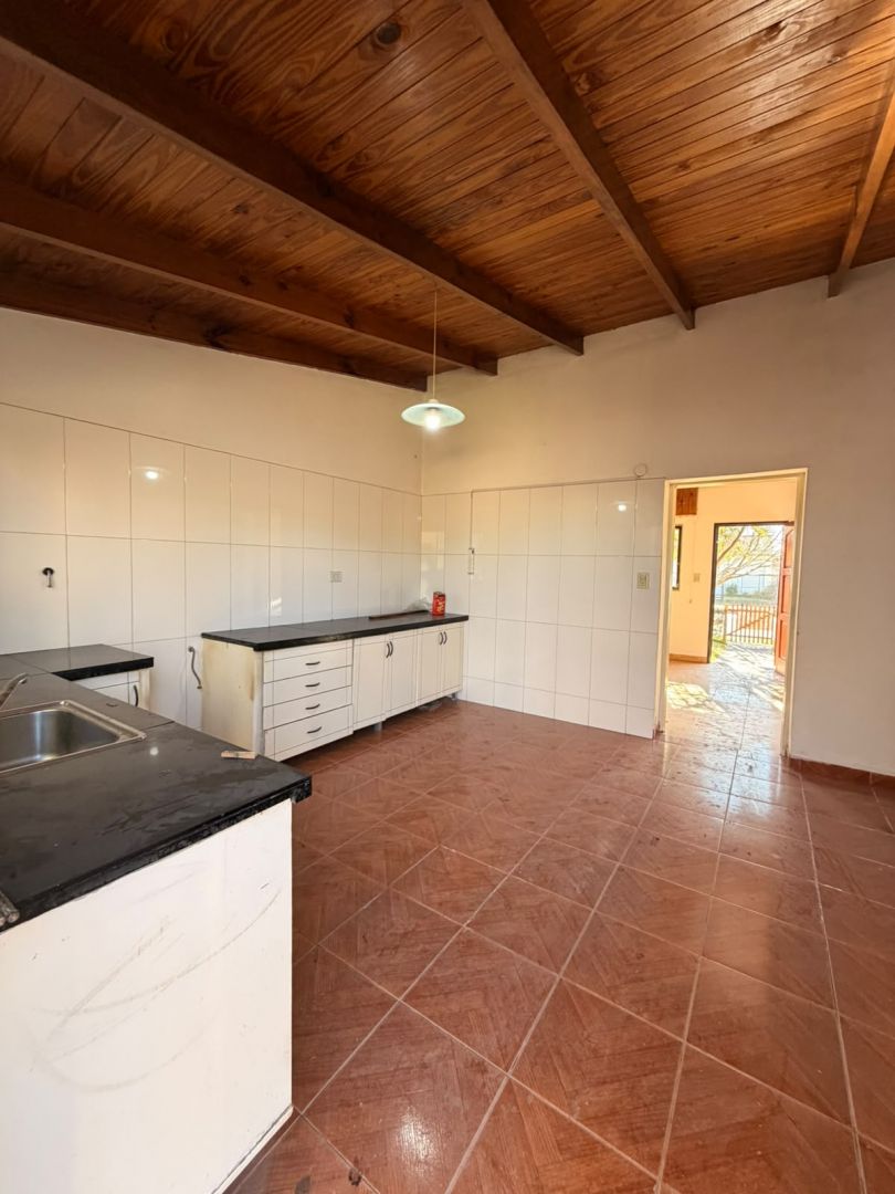 Casa en Alquiler en Fernandez Oro, Rio Negro