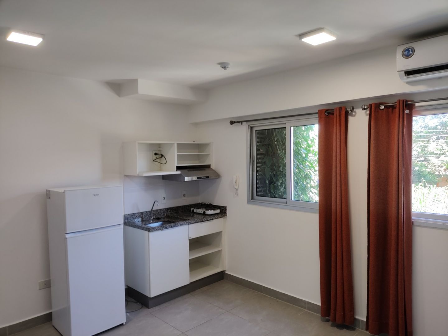 Apartamento en venta Mariano Roque Alonso 1 ambientes