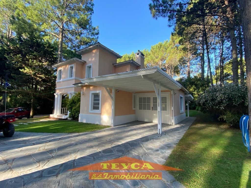 Casa en venta Pinamar Chico 4 ambientes