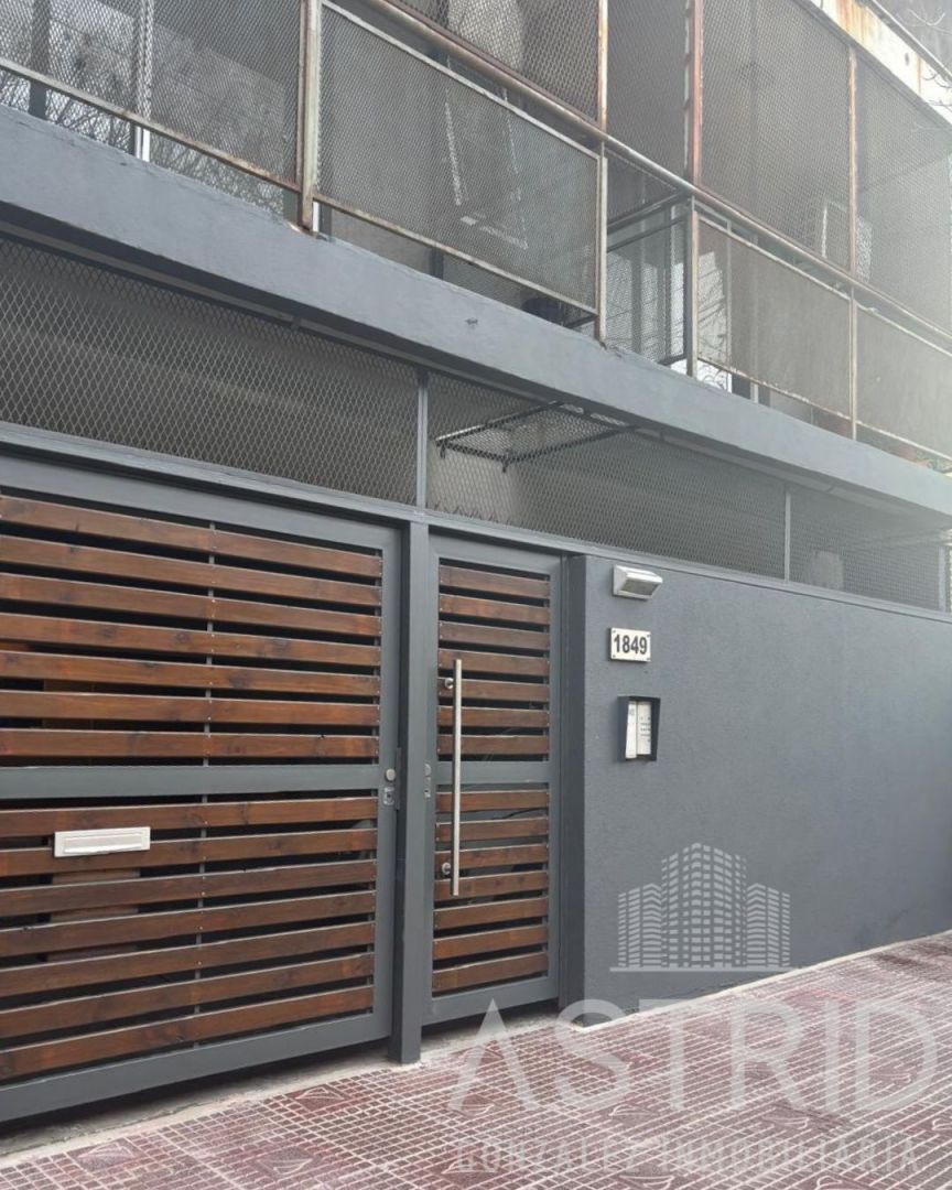 Departamento en Avenida Peron 1800