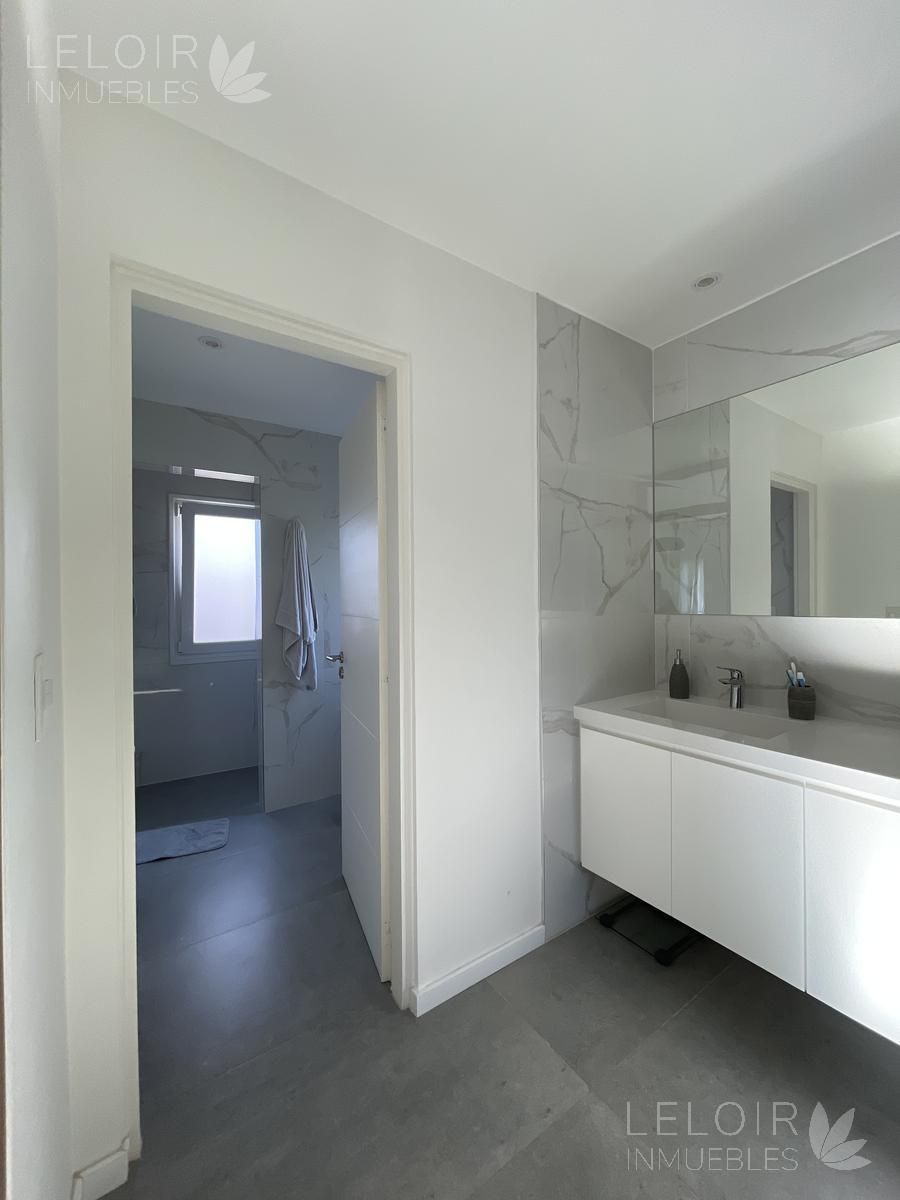 Casa en Venta en Ituzaingo, G.B.A. Zona Oeste