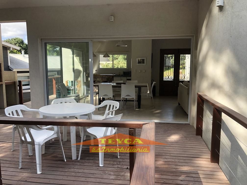 Casa en venta  4 ambientes