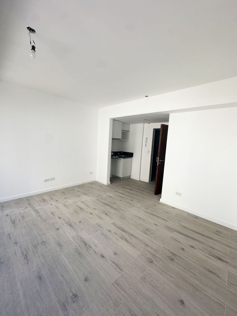 Departamento en Saavedra 800