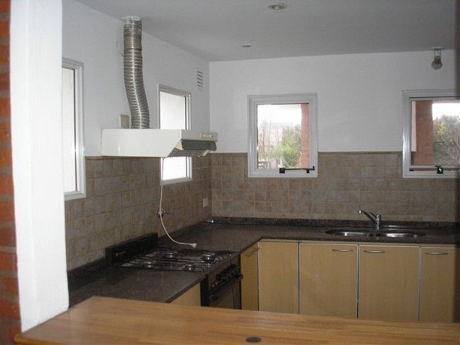 Casa en Alquiler en Ituzaingo, G.B.A. Zona Oeste